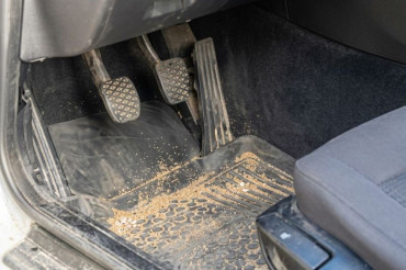5 Best Car Floor Mats for the Beach in 2026 
