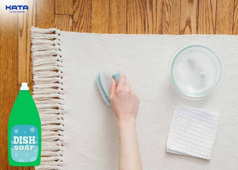 use dish soap to remove lipstick stains from carpets