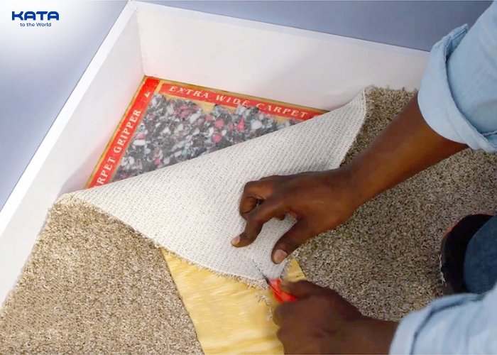 intricate detail cutting on carpet padding