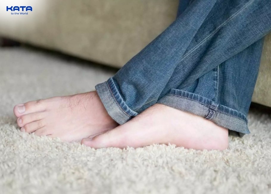 do not walk on the carpet after it has just been cleaned