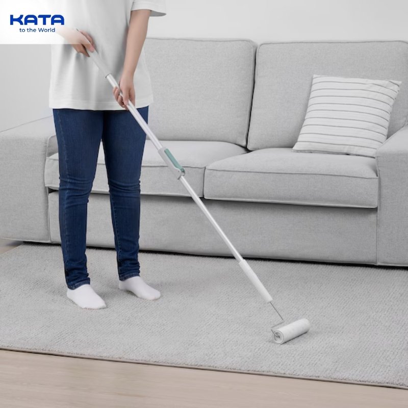use a roller to clean the carpet