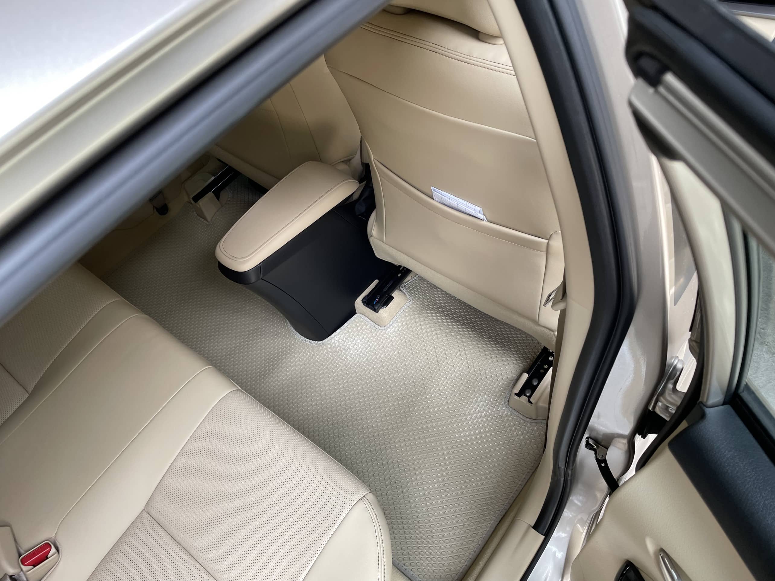 Fitting mats eliminate potential hazards